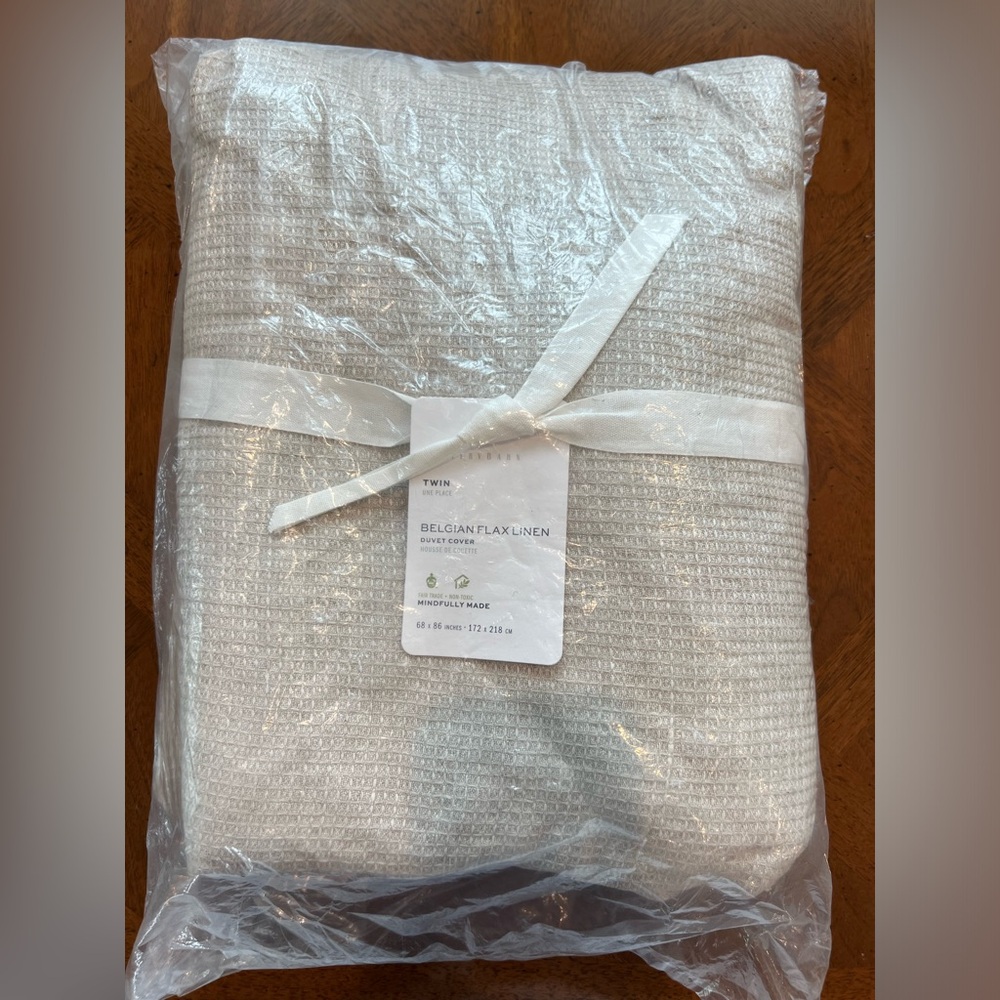 Pottery Barn Belgian Flax Linen Waffle Weave Set of 2 Standard Shams Light Gray